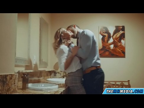 ❤️ Кад те прсата плавуша заведе у јавном тоалету ❌ Квалитетан секс ат порн sr.passionateembracespotlight.ru ❌